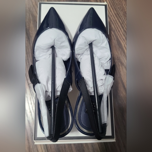 NIB White House Black Market Navy/Black Beverly Pumps - 9.5 - Picture 4 of 7